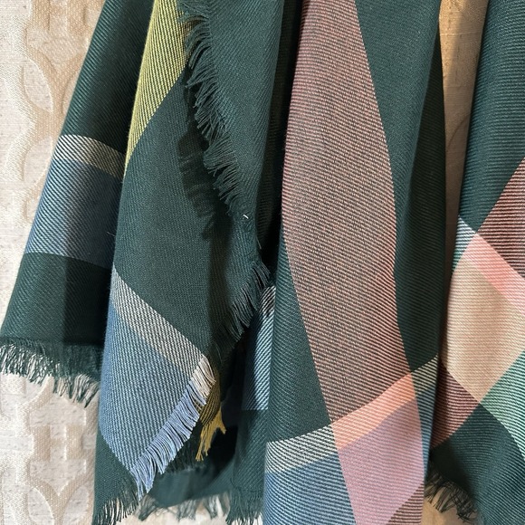 Vintage Green Stripe Shawl Scarf Wrap Winter Fringe Boho 50x50 - Picture 3 of 4